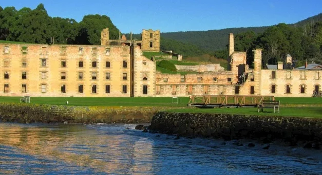 Tasmania Tour – TAS21